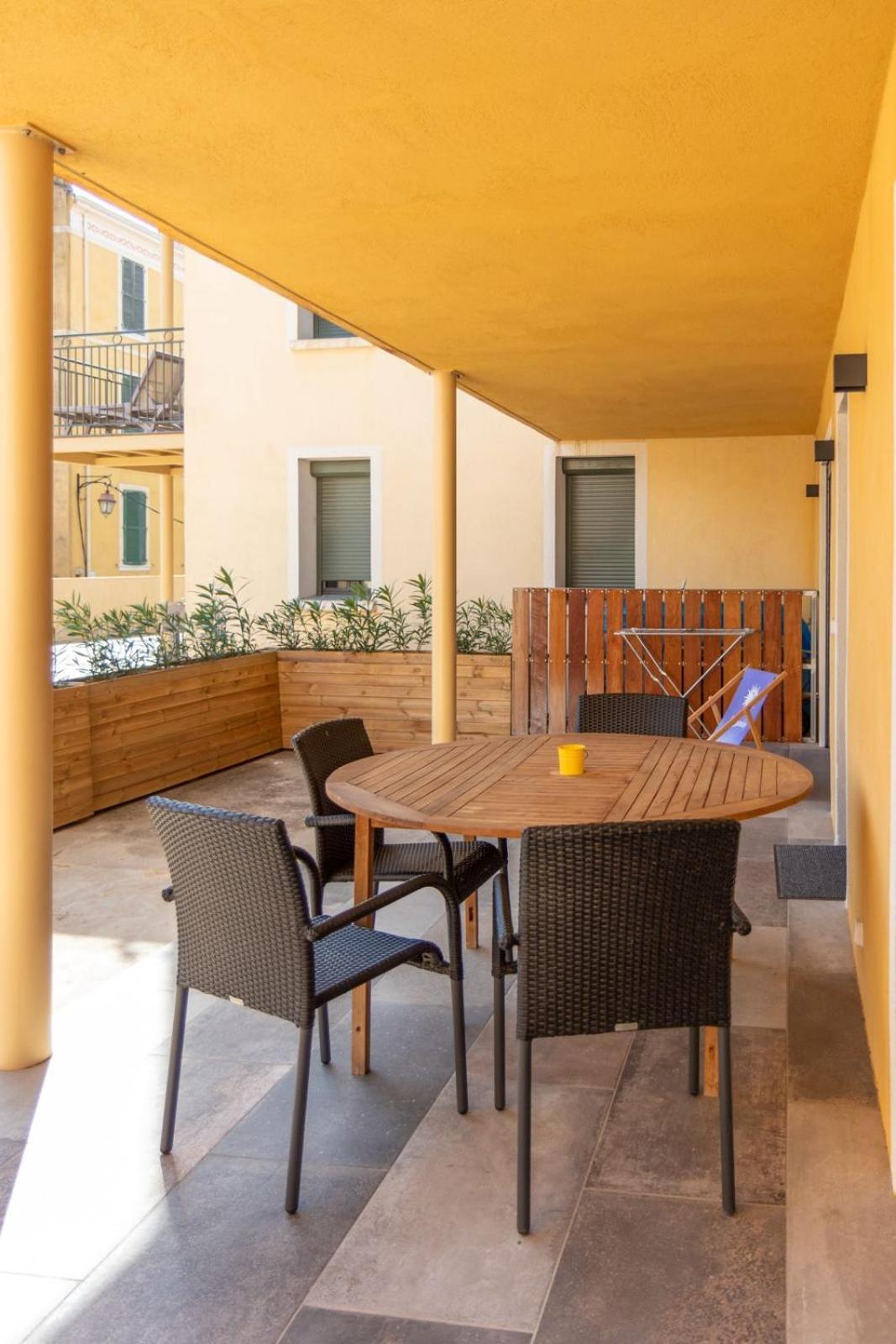 Residence Le Provence Le Lavandou Exteriér fotografie